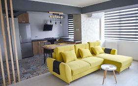 Apartment No 08 - Amarilia Apartments